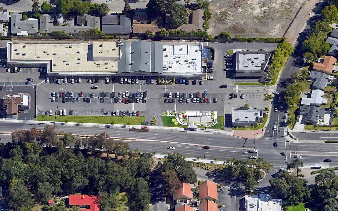 Parkwoods Shopping Center
