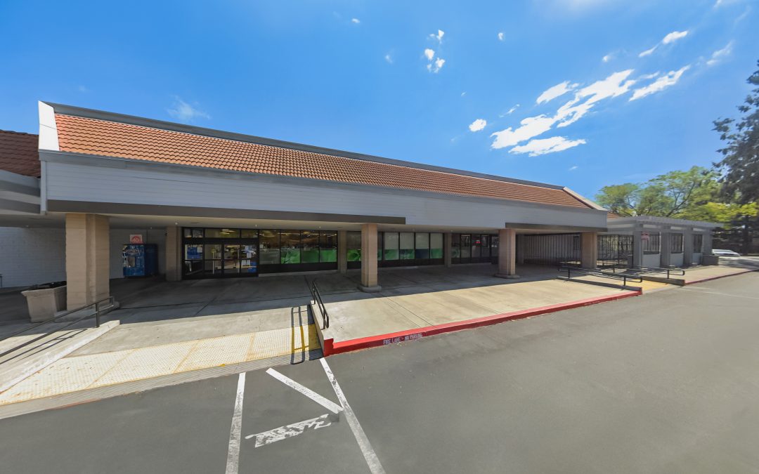 Peppertree Plaza Shopping Center